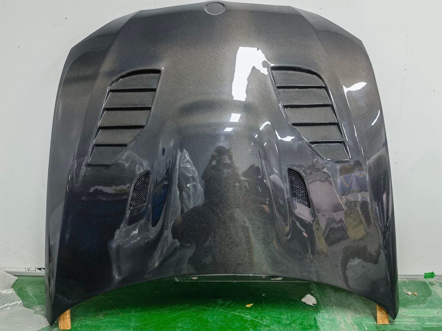BMW M3 E92 Wet Carbon Fiber Hood