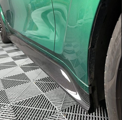 BMW M4 G82/G83 Dry Carbon Side Skirts